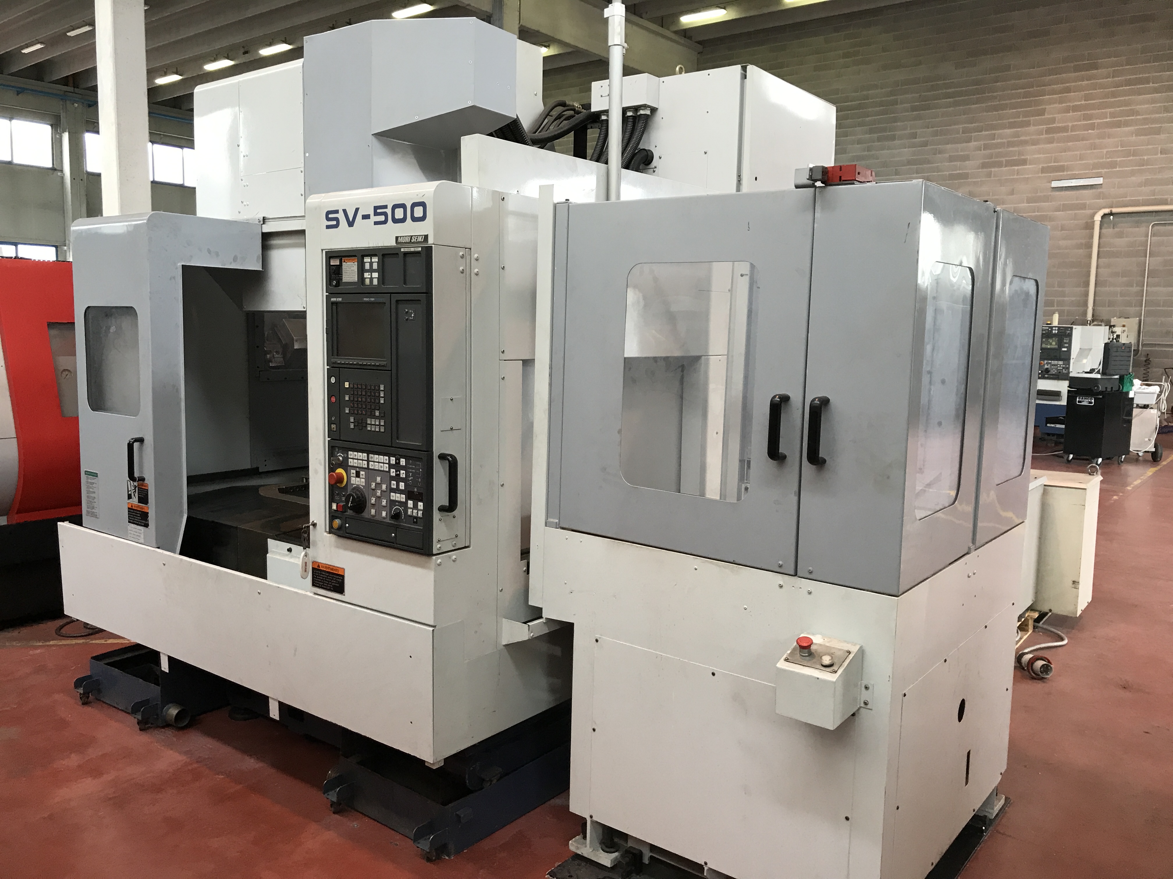 Centro di lavoro orizzontale CNC MORI SEIKI SV-500